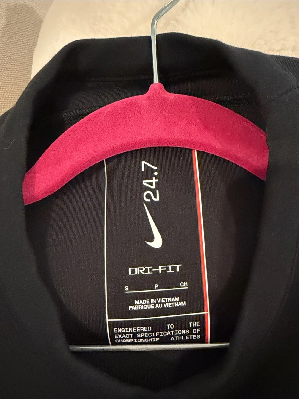 Nike impossiblysoft Dri-FIT Athletic Top